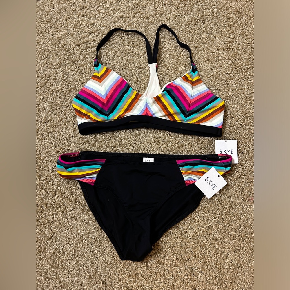 Skye Bikin set NWTS SIZE XL